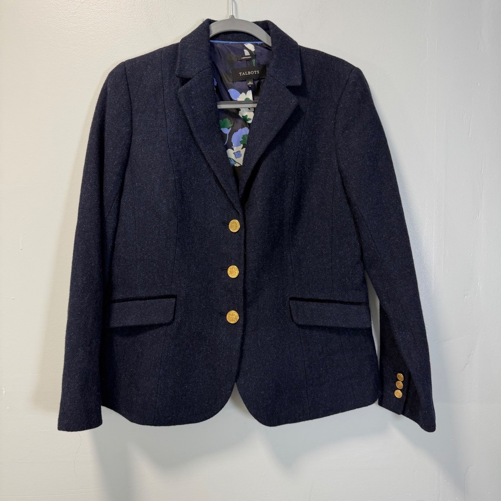 Talbots Aberdeen Navy Wool Blend Blazer Gold Crest Buttons 8 NWOT Office